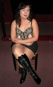 Lauren 007.jpg (29133 bytes)